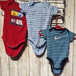 Natucia Bundle 3 newborn 0-3months short sleeve onesies.